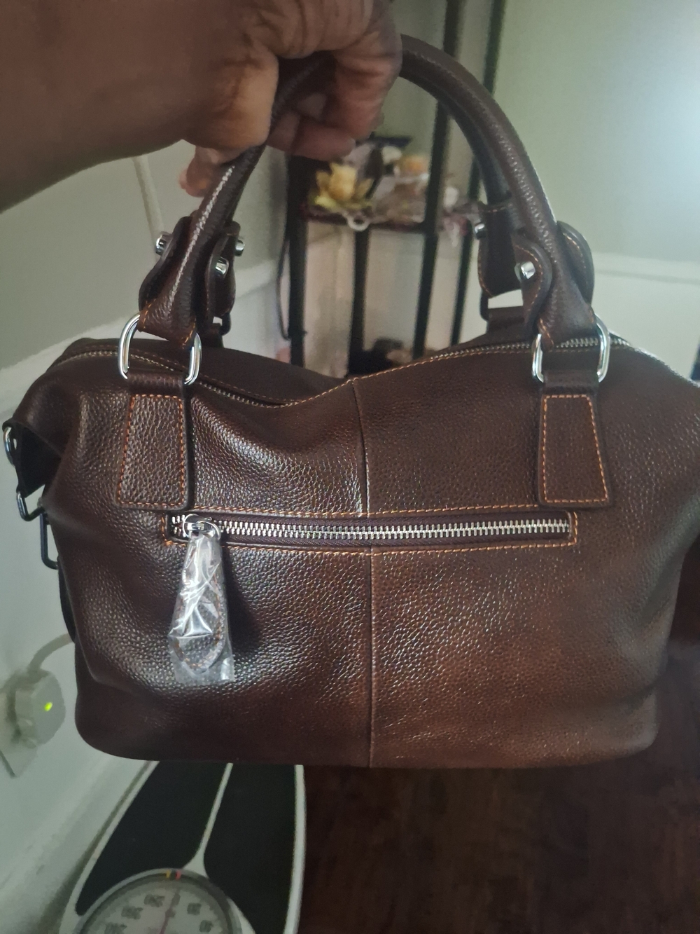 Heshe Genuine Leather Brown Unisex Handbag With Top Straps Also Detachable Strap - Picture 8 of 16
